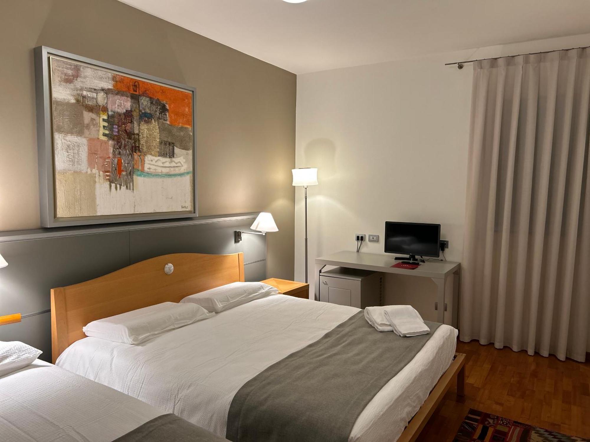 Hotel Centrale Resana 外观 照片